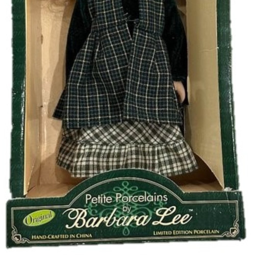 BARBARA LEE Irish Porcelain Doll Paulina ☘️ - Picture 8 of 8